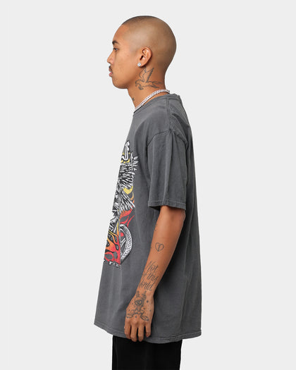 Rats Get Fat Wings Of Fury Vintage T-Shirt Black Dye