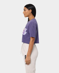 Mitchell & Ness Women's Los Angeles Lakers Play Clock Crop T-Shirt Purple