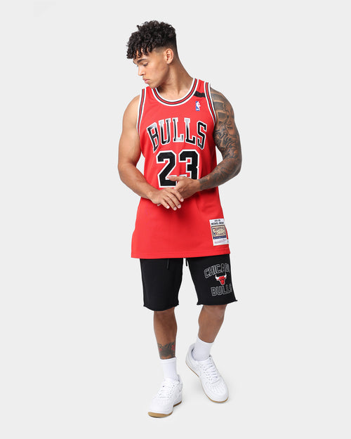 Mitchell & Ness Chicago Bulls Michael Jordan #23 '91-'92 Authentic Jersey Red