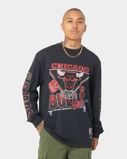 Mitchell & Ness Chicago Bulls Fantastic Long Sleeve T-Shirt Faded Black