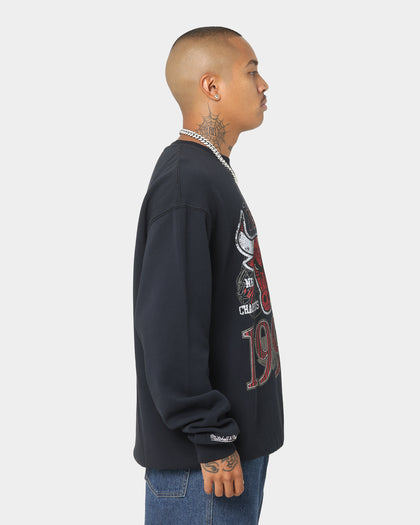 Mitchell & Ness Chicago Bulls Road to Victory Crewneck Faded Black