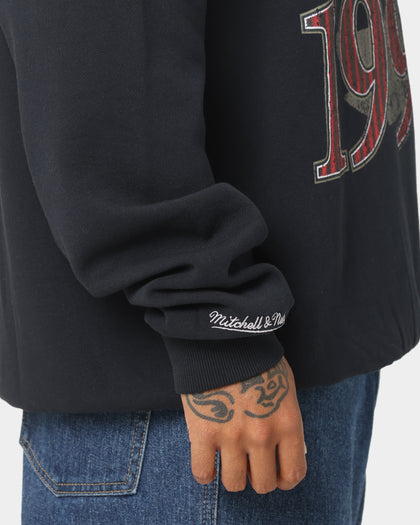 Mitchell & Ness Chicago Bulls Road to Victory Crewneck Faded Black