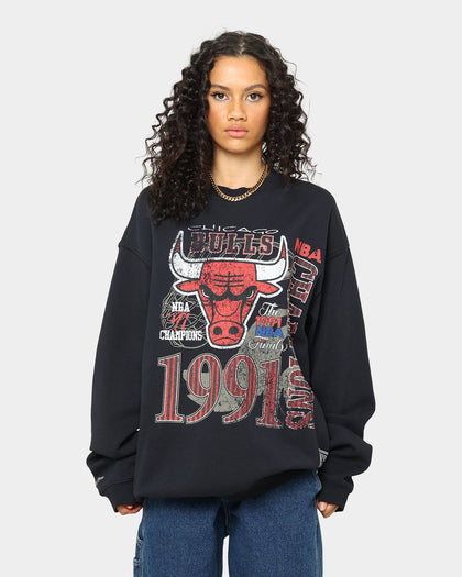 Mitchell & Ness Chicago Bulls Road to Victory Crewneck Faded Black