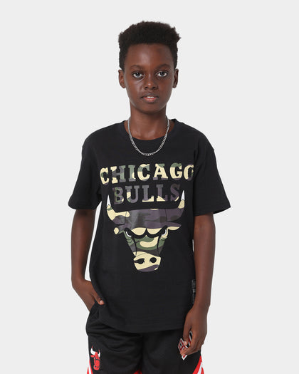 NBA Kids' Chicago Bulls Camo Team Logo T-Shirt Black