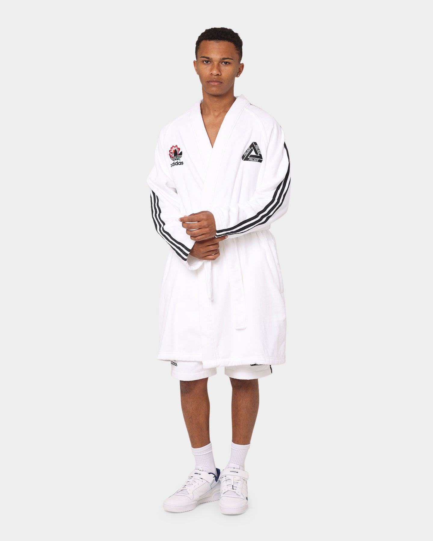 ウェア adidas palece Palace Palace X Adidas Palace Wellness Center Robe White | Culture