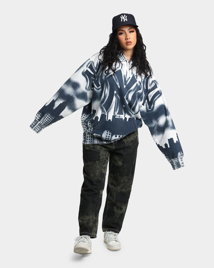 Supreme New York Yankees Airbrush Hood Sweatshirt White