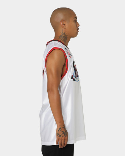 Mitchell & Ness Allen Iverson 2002 All-Star East Authentic Jersey White