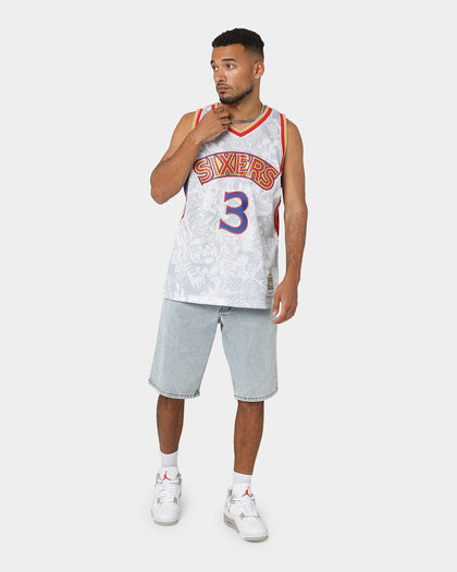 Mitchell & Ness Philadelphia 76ers Allen Iverson #3 CNY 4.0 Swingman Jersey White
