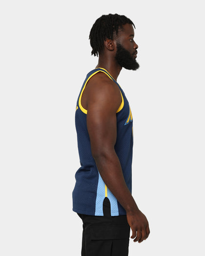 Mitchell & Ness Denver Nuggets Carmelo Anthony #15 '06-'07 Road Swingman Jersey Blue