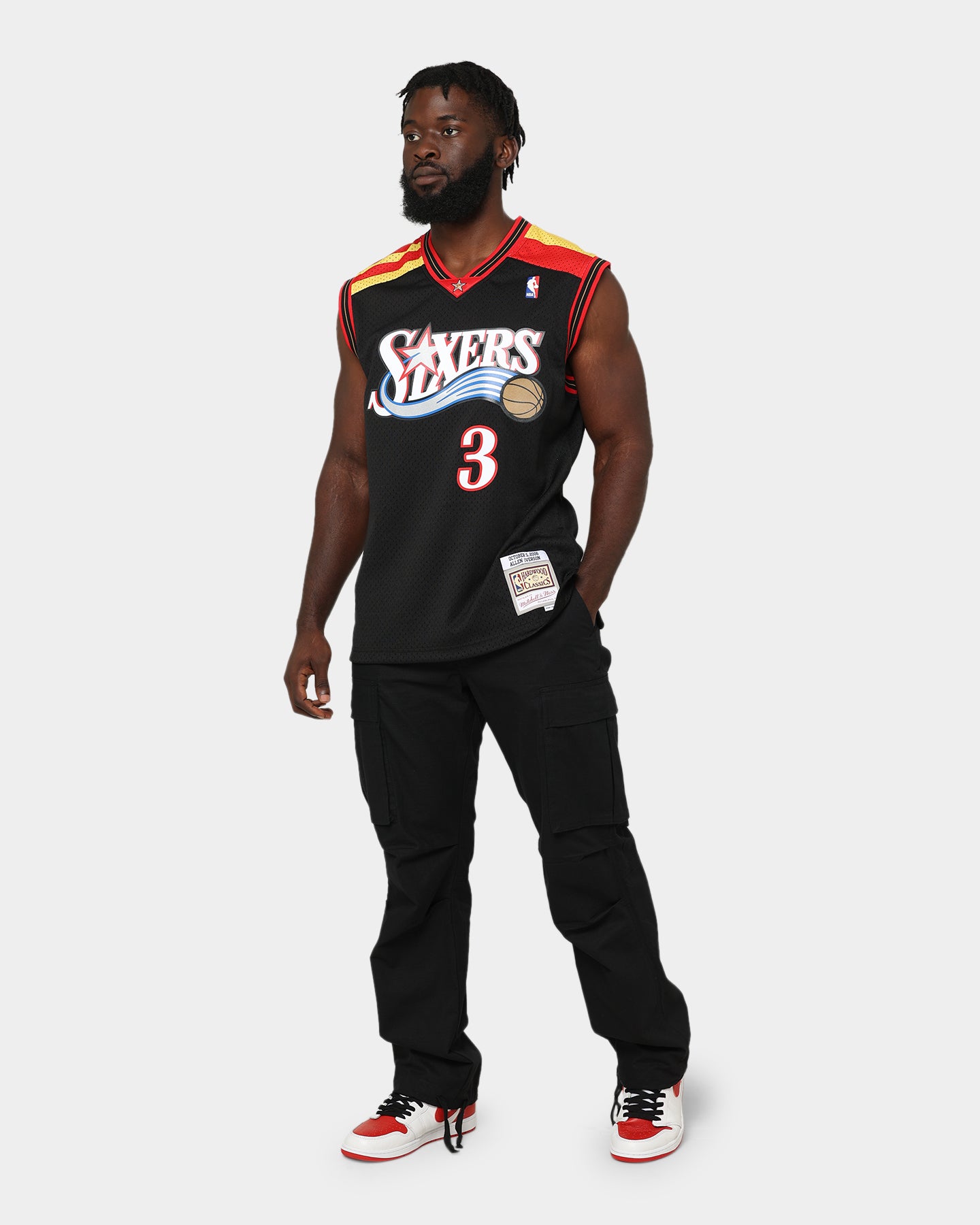 Mitchell & Ness Philadelphia 76ers Allen Iverson #3 '06 Road