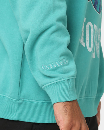Mitchell & Ness Charlotte Hornets Vintage Crewneck Faded Teal