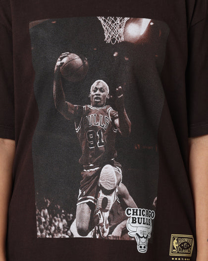 Mitchell & Ness Chicago Bulls Rodman Photo T-Shirt Baroque Brown