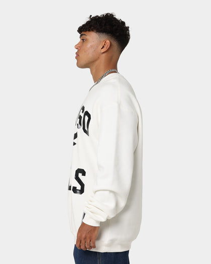 Mitchell & Ness Chicago Bulls Metal Works Crewneck Vintage White