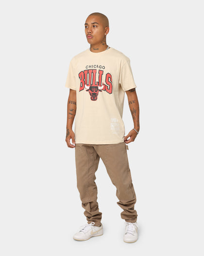 Mitchell & Ness Chicago Bulls Vintage Arch T-Shirt Sand Dollar Beige