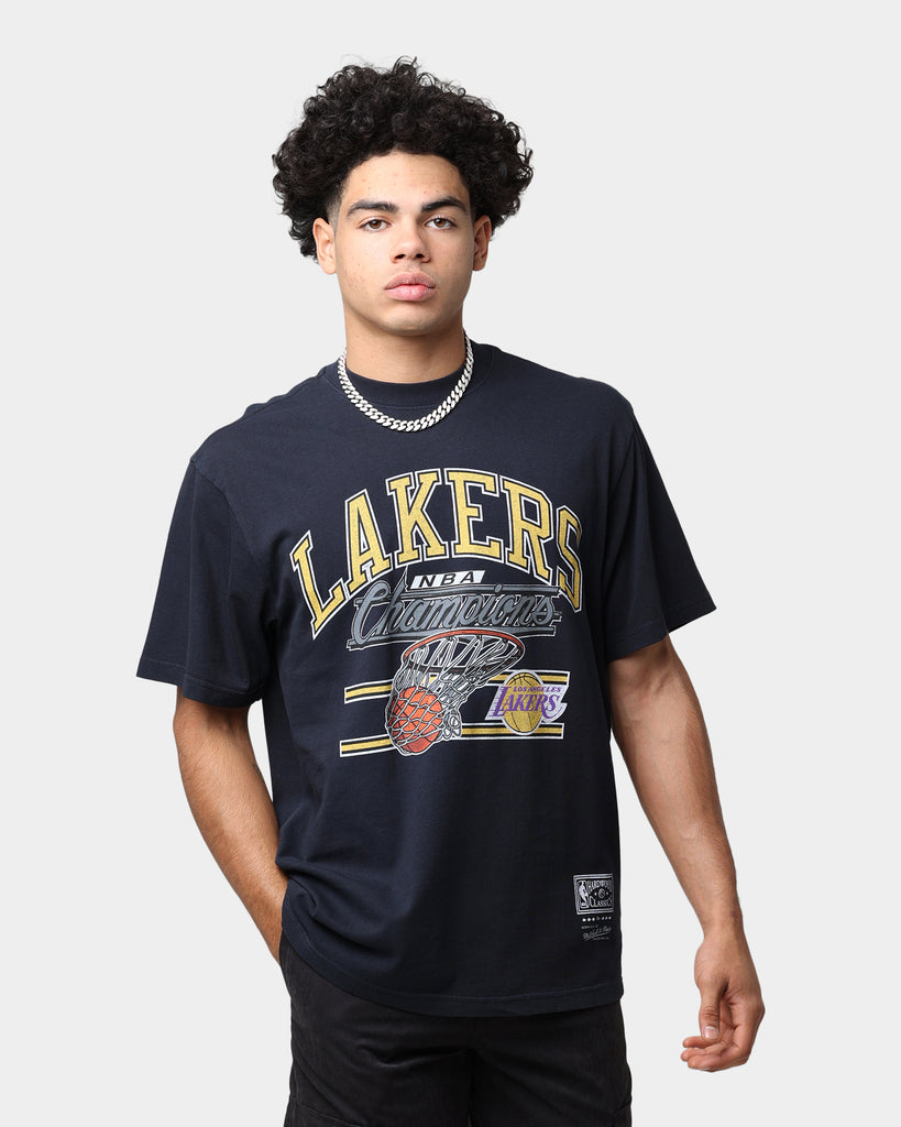 Los Angeles Lakers 16 x World Champions T-Shirt By Mitchell & Ness - Black  - Mens
