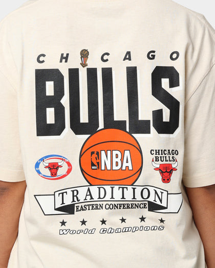 Mitchell & Ness Chicago Bulls Tradition T-Shirt Khaki