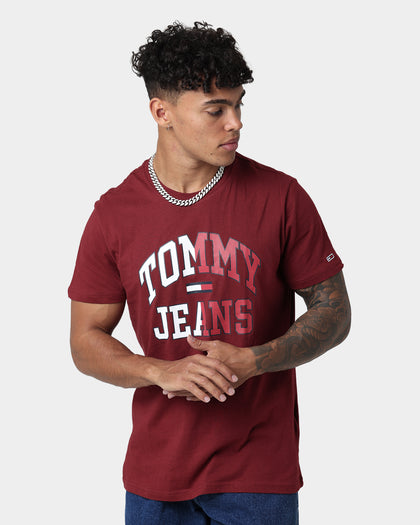Tommy Jeans TJM Entry Collegiate T-Shirt Bing Cherry