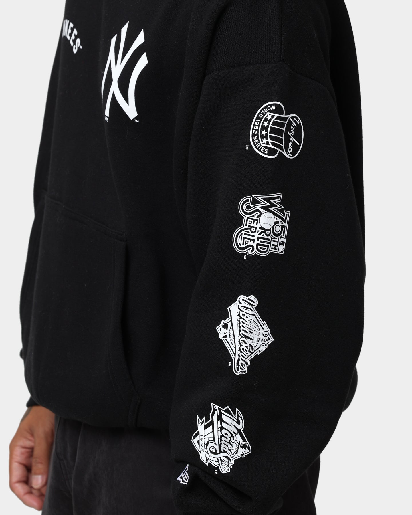 New Era New York Yankees Oversized Hoodie Black/White | Culture