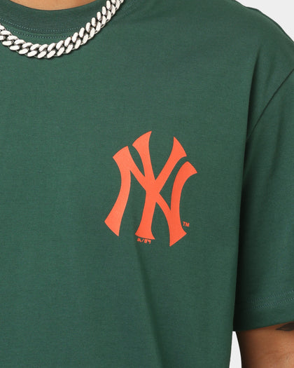 Majestic Athletic New York Yankees Jeaner Short Sleeve T-Shirt Dark Cinder