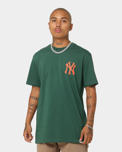 Majestic Athletic New York Yankees Jeaner Short Sleeve T-Shirt Dark Cinder