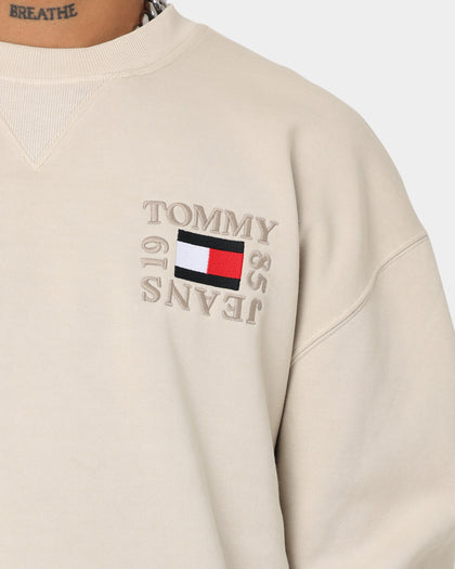 Tommy Jeans Timeless Box Crewneck Ancient White