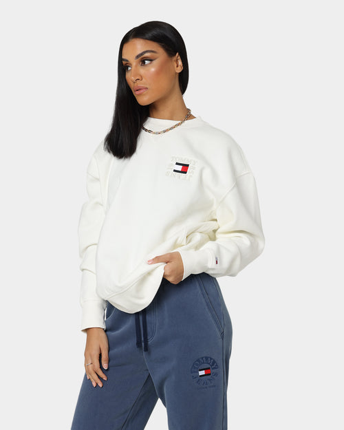 Tommy Jeans Timeless Box Crewneck Ancient White