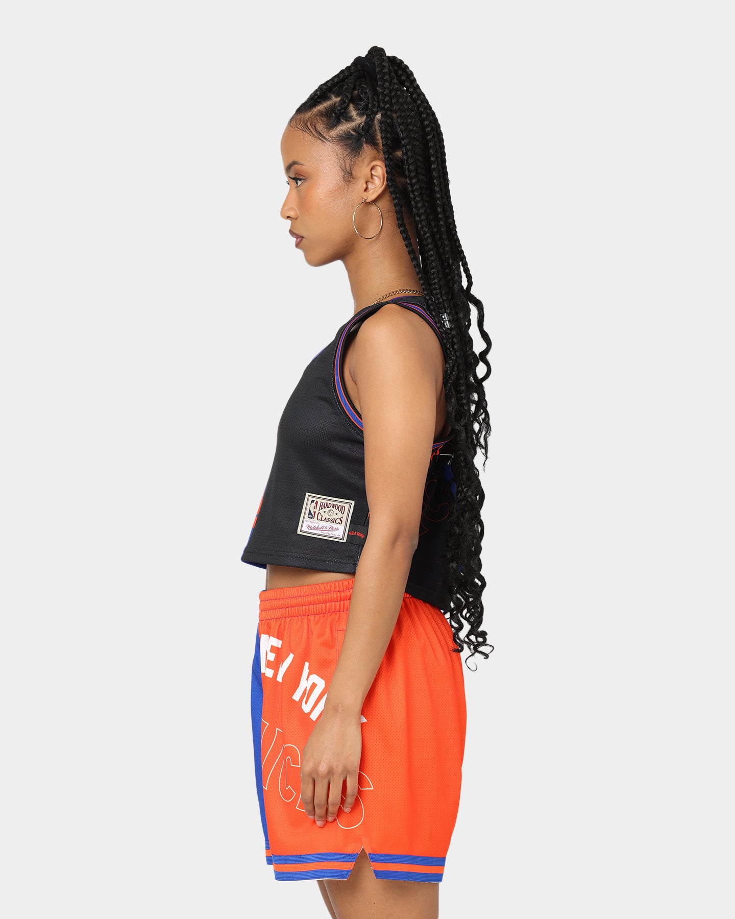 Mitchell & Ness Women's New York Knicks Big Face 5.0 Crop Tank Top