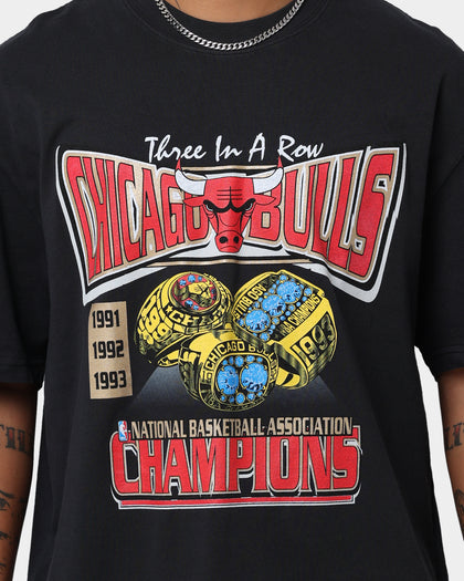 Mitchell & Ness Chicago Bulls Champion Tour T-Shirt Black