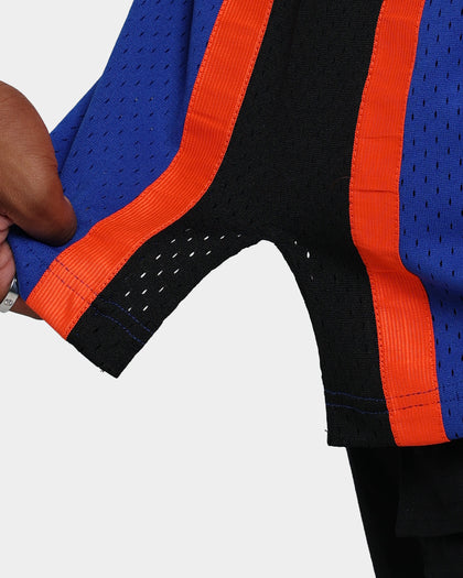 Mitchell & Ness New York Knicks Latrell Sprewell #8 '98-'99 Swingman Jersey Blue