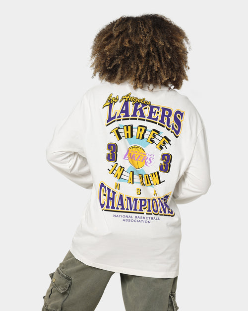 Mitchell & Ness Women's Los Angeles Lakers Three-Peat Long Sleeve T-Shirt Vintage White
