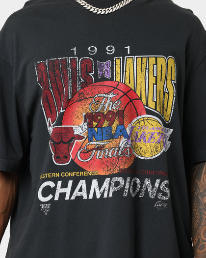 Mitchell & Ness Chicago Bulls Versus Los Angeles Lakers Finals Vintage T-Shirt Raven Black