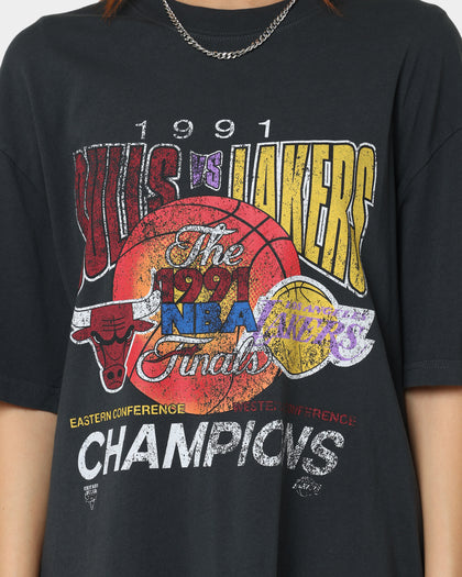 Mitchell & Ness Chicago Bulls Versus Los Angeles Lakers Finals Vintage T-Shirt Raven Black