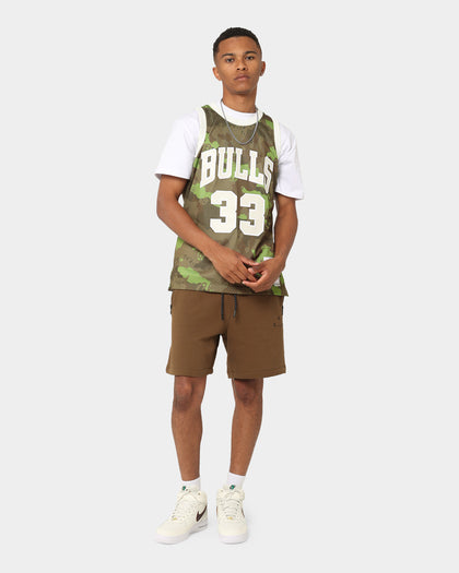 Mitchell & Ness Chicago Bulls '97-'98 Camo Swing Jersey Green Camo