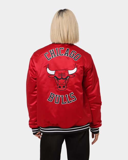 Mitchell & Ness Chicago Bulls Heavyweight Satin Jacket Scarlet