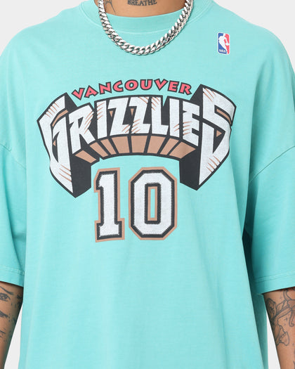Mitchell & Ness Mike Bibby Vancouver Grizzlies Oversized T-Shirt Faded Teal
