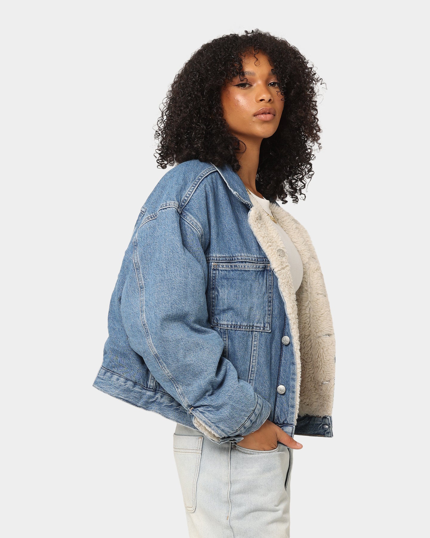 Calvin Klein Women's Reversible Sherpa Crop Denim Jacket Light