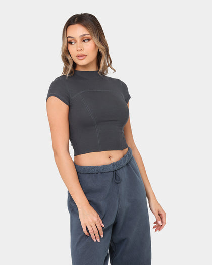 Joah Brown Women's Contrast Stitch Crop T-Shirt Vintage Navy