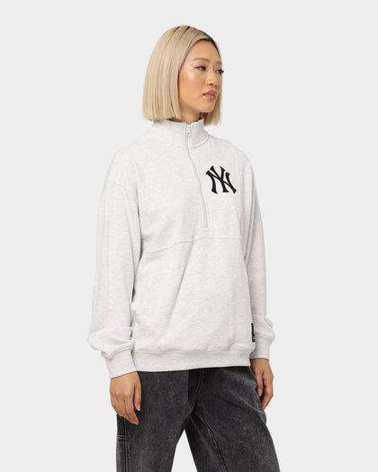 Majestic Athletic Women's New York Yankees Bat Wing Half Zip Crop Crewneck White Marle