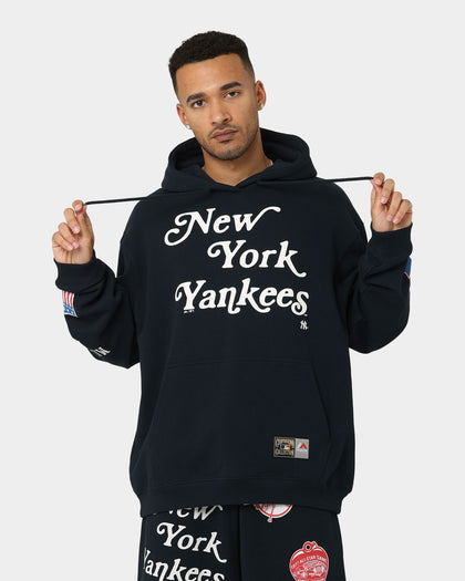 Majestic Athletic New York Yankees Puff Print Patch Hoodie True Navy