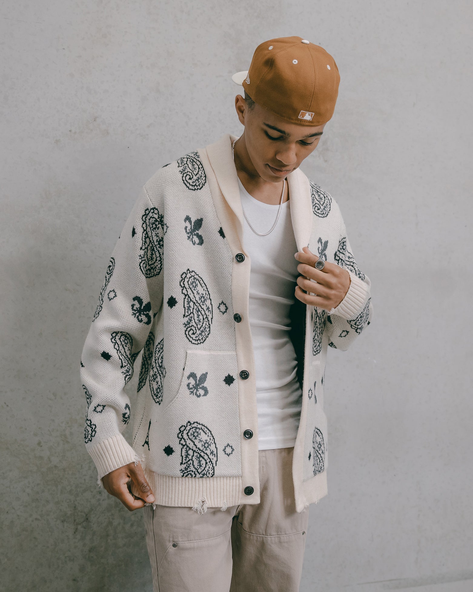 Carre Bandana Distressed Cardigan Off White | Culture Kings US Carre Bandana Distressed Cardigan Off White | Culture Kings US