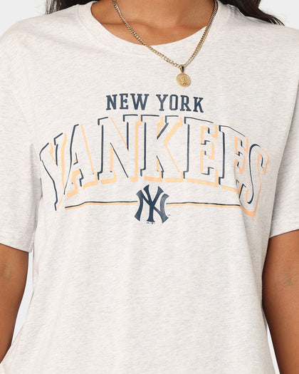 Majestic Athletic Women's New York Yankees Boxy T-Shirt Vintage White Marle