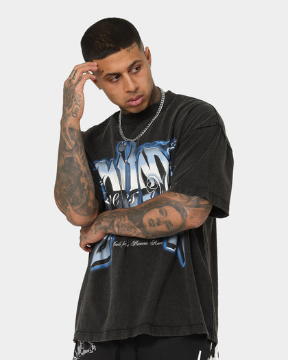 Loiter Love Is War Vintage T-Shirt Vintage Black