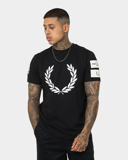 Fred Perry Badge Detail T-Shirt Black