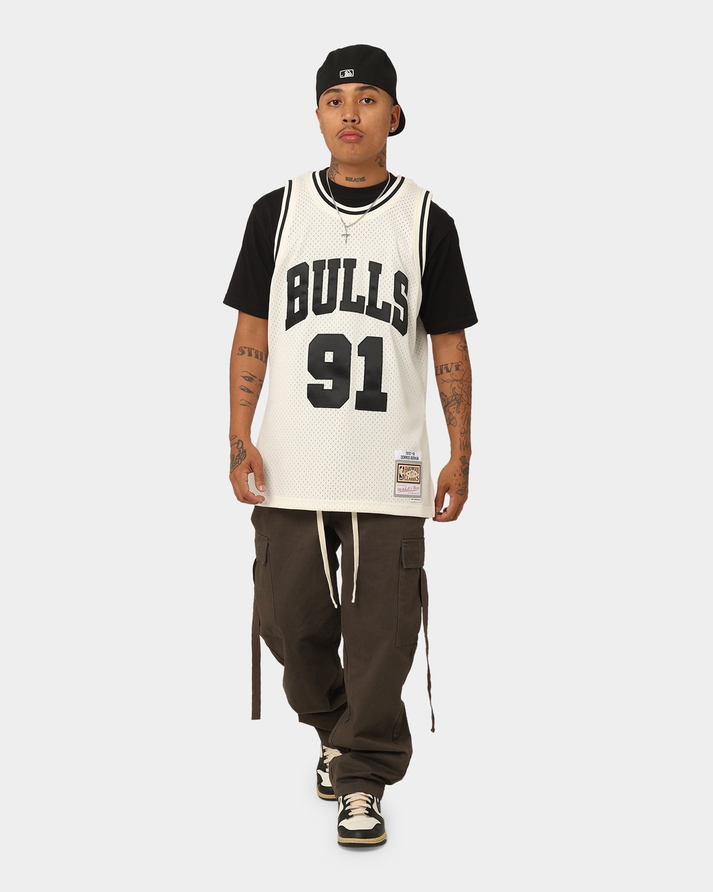 DENNIS RODMAN CHICAGO BULLS スウェツト今でわ希少 Mitchell & Ness Dennis Rodman Chicago Bulls #91 Off Court