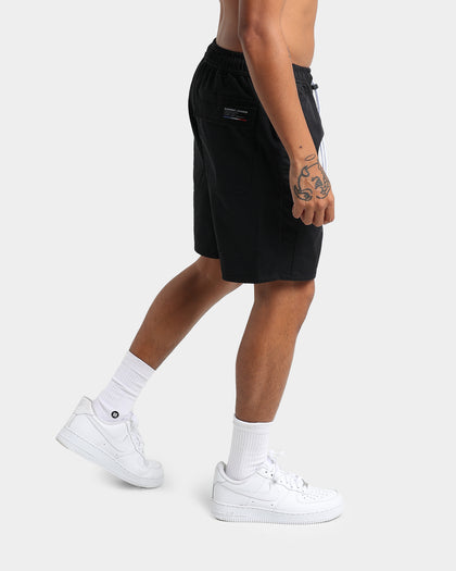 Carré Artisan Cargo Short Washed Black