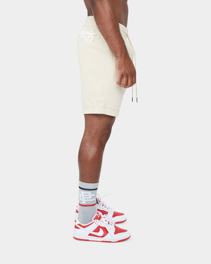 Carre Volle Walk Short Stone