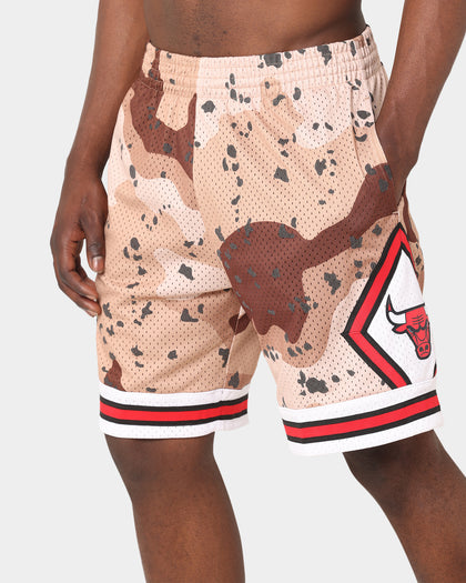 Mitchell & Ness Chicago Bulls Camo Ref Swingman Shorts Sand Camo