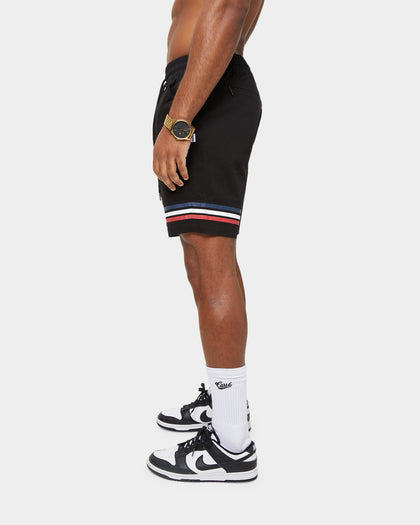 Carre Insigne Walk Shorts Black