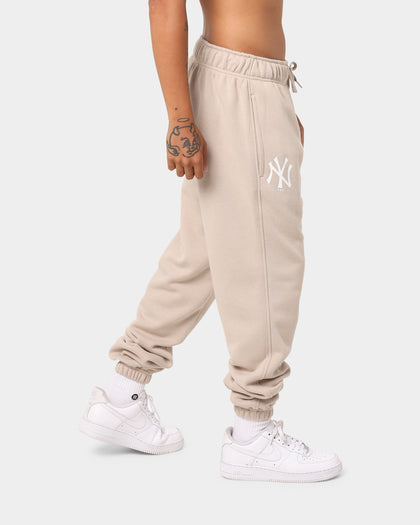New Era New York Yankees Track Pants Khaki