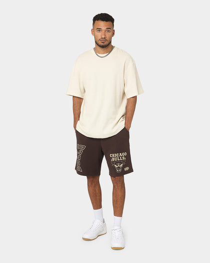 Mitchell & Ness Chicago Bulls Shorts Baroque Brown